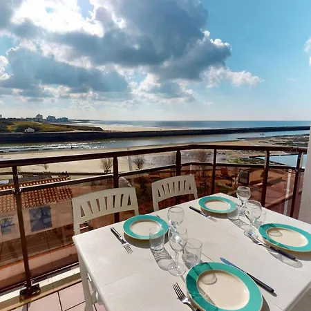 Le Corsaire Face Apartment