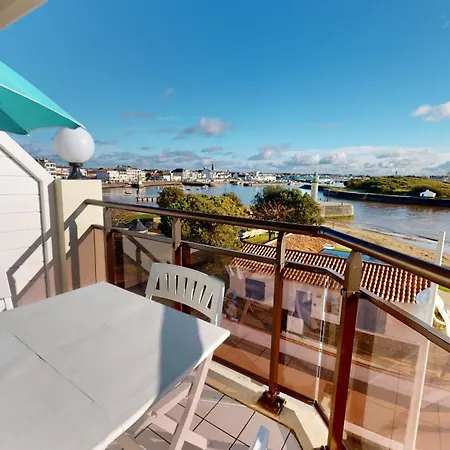 Le Corsaire Face Apartment